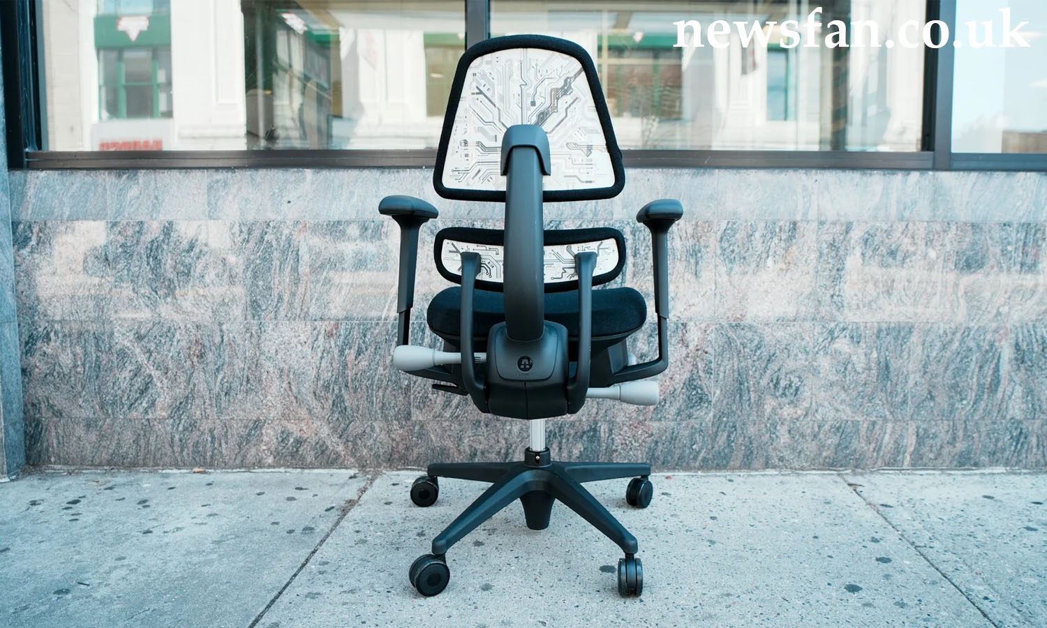 rfm verte vs anthros chair